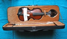 NEW, Borg 4/4 Student Violin MCV41 With Case