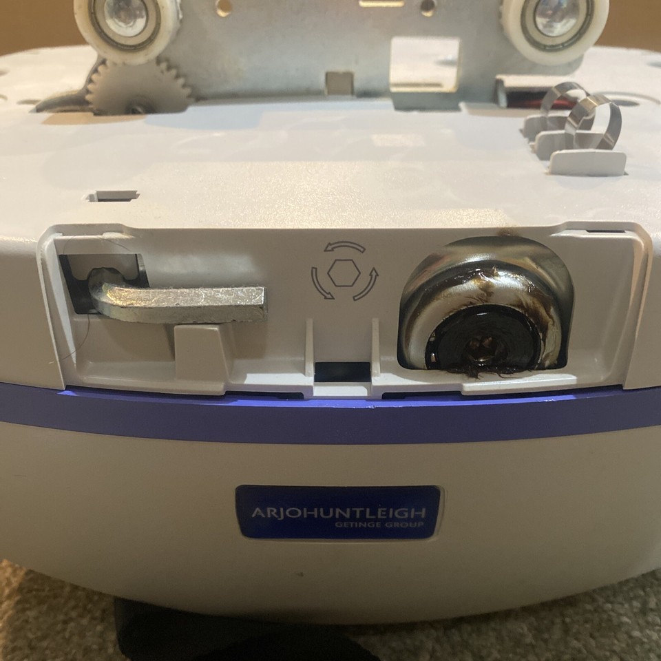 Arjo Maxi Sky 2 Digital Patient Ceiling Lift 600LB Limit With Remote