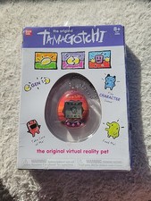 NEW Bandai Tamagotchi Gen 1 Virtual Reality Pet DAMAGED BOX :D