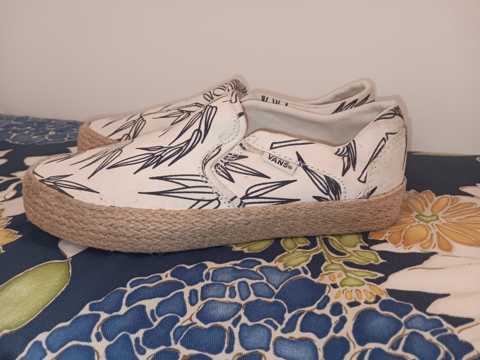 Tropical BAMBOO Leaf VANS slip On Sz 7  Espadrille Sneakers Asher thumbnail 3