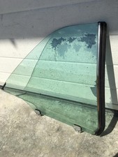 SEITENSCHEIBE RECHTS HINTEN HINTEN MERCEDES W124 COUPE C124 CE