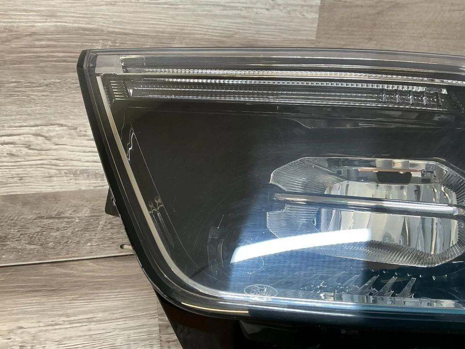 20-24 Ford Explorer LH Driver Side Headlamp Assembly OEM - Imagem 4 de 4