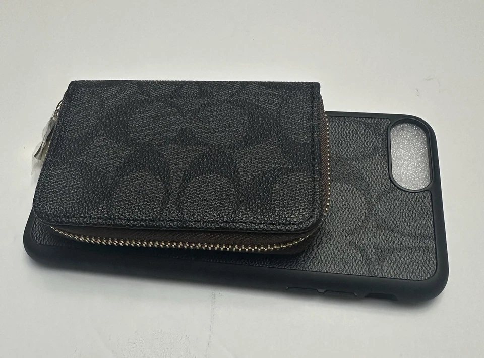 Funda tipo billetera Coach para iPhone 7Plus/8plus $50 Foto 2 de 4