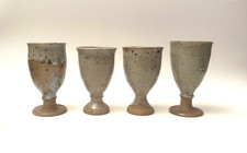 Jean Linard / Série de 4 gobelets sur pied (Mazagran) en grès émaillé / La Borne