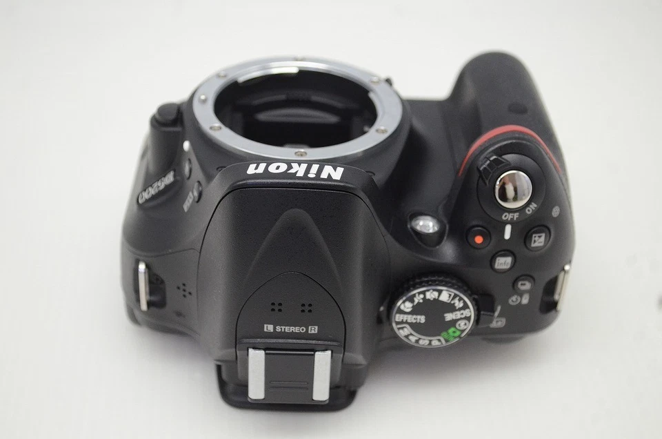 [3,390 shots] Nikon D5200 24.1MP Digital SLR Camera Black Body Only #251107b - Image 3 of 4