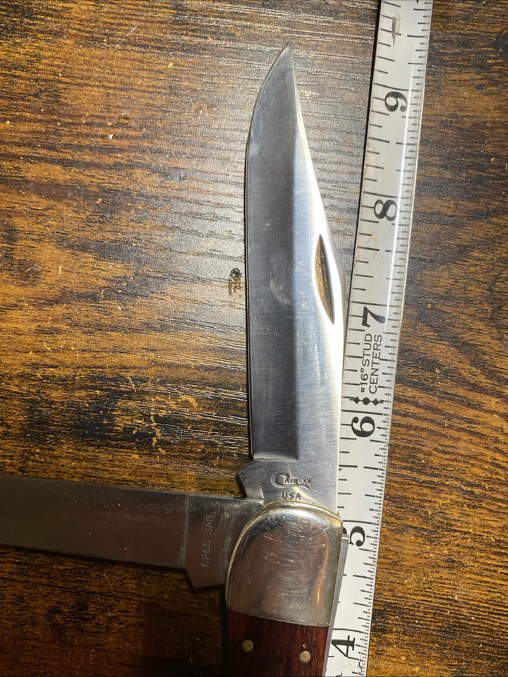 CUCHILLO DE CAZADOR PLEGABLE JUMBO MADERA JIGGED CASE XX EE. UU. 1978 2 PUNTOS 6265 SAB Foto 4 de 4