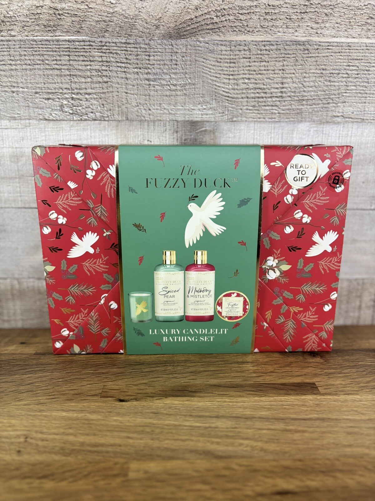 Baylis & Harding the Fuzzy Duck Winter Wonderland Candlelit Wrapped Gift Set