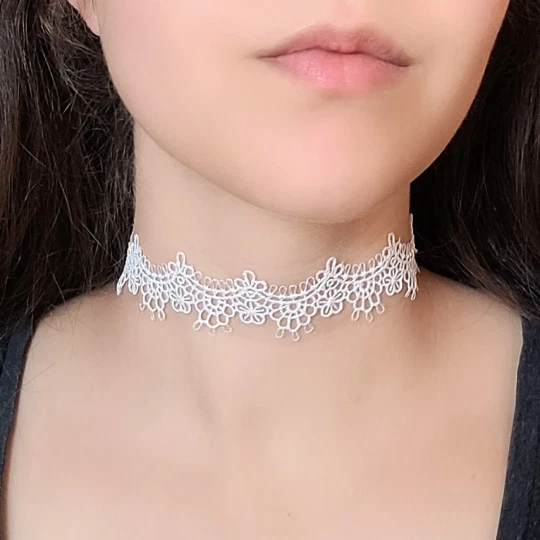 White lace up choker deals