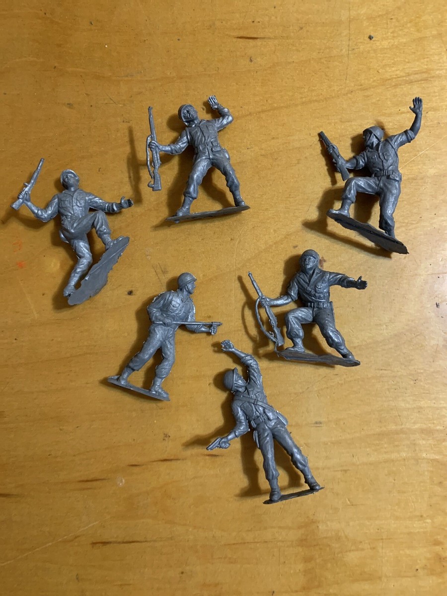 STROMBECKER MILITARY MINIATURE LEAD ARMY SOLDIERS American G1 Z33