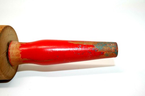 Vintage 17" Wood Wooden Rolling Pin Red Handles - Picture 2 of 4