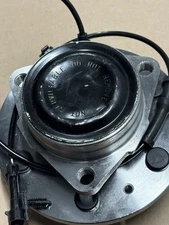 MOOG 2WD Front Wheel Bearing Hub fit Silverado 1500 Avalanche Tahoe Sierra thumbnail 3