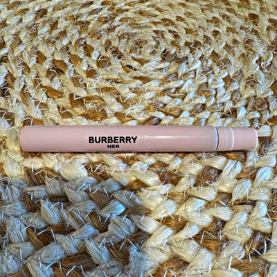 Burberry Her Beige Matte Lipstick Stick Formulation 0.33 fl oz MPN 3327