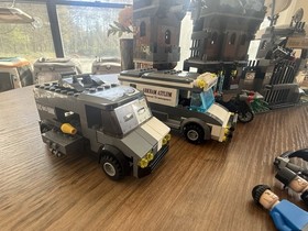 Lego Batman Lot set 7785 Arkham Asylum Complete, Extras From 7781 7783