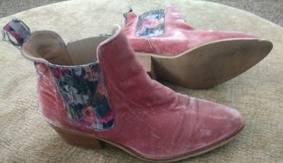 Shellys London Pink Crush Velvet Boot Floral Size 40 US 9  Boho Festival Hippie