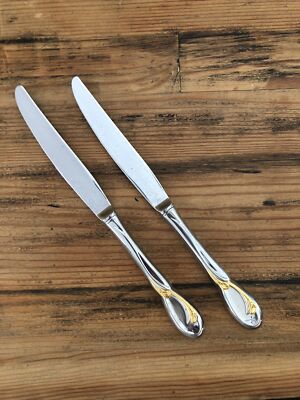 2 Oneida Deluxe CALLA LILY Stainless Golden Knives Silverware Replacement