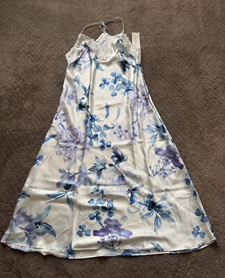 Linea Donatella Women s Noralee White And Blue Floral Sleep Chemise Dress Size S