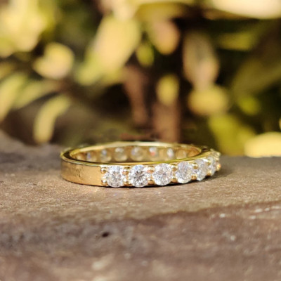 1.01Ct Round Cut White Moissanite Shared Prongs Wedding Band 10k Yellow Gold