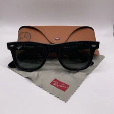 Ray Ban Wayfarer 50 22mm Black Frame Green Lens