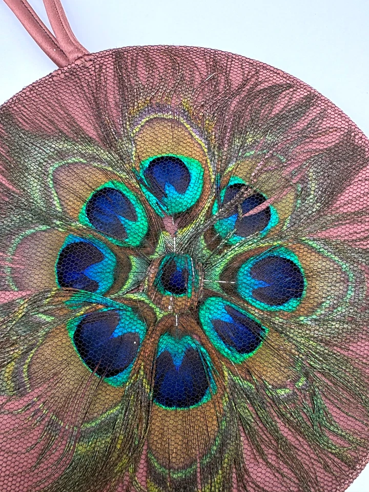 Bolso de Mano Vintage Originales por Helene Pluma de Pavo Real Marrón Satinado Cierre de Bellota Foto 3 de 4