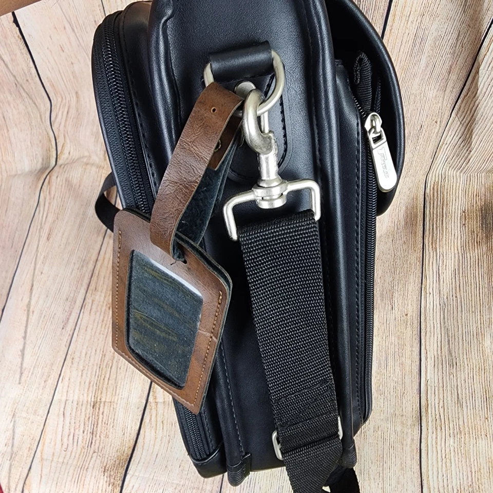 NEW Targus KOS300 15 Reverse-Access Notebook Case Black Koskin Leather-Like - Image 4 of 4