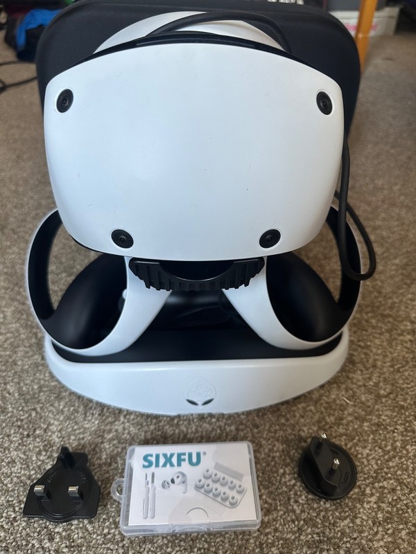 Sony PlayStation VR2 PSVR2 Headset + Travel Case + Charging Stands