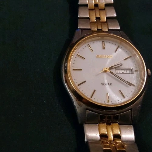 SEIKO SOLAR Vintage Men's Watch V158-0AA0 Day Date Quartz  36 mm New Battery