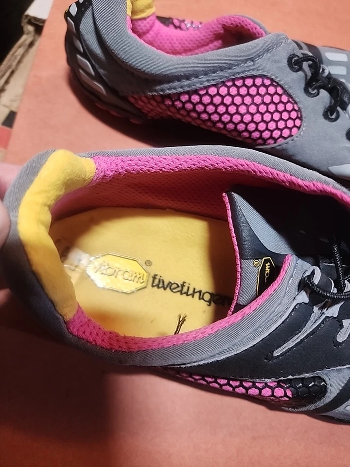 Zapato para mujer Vibram FiveFingers KMD LS W3753 gris negro rosa talla 9-9,5 Foto 4 de 4