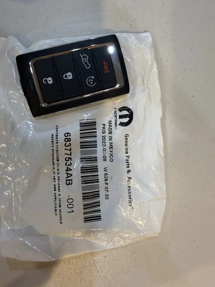NEW Genuine Mopar 68377534AB Key Fob Transmitter Jeep - Image 2 of 3