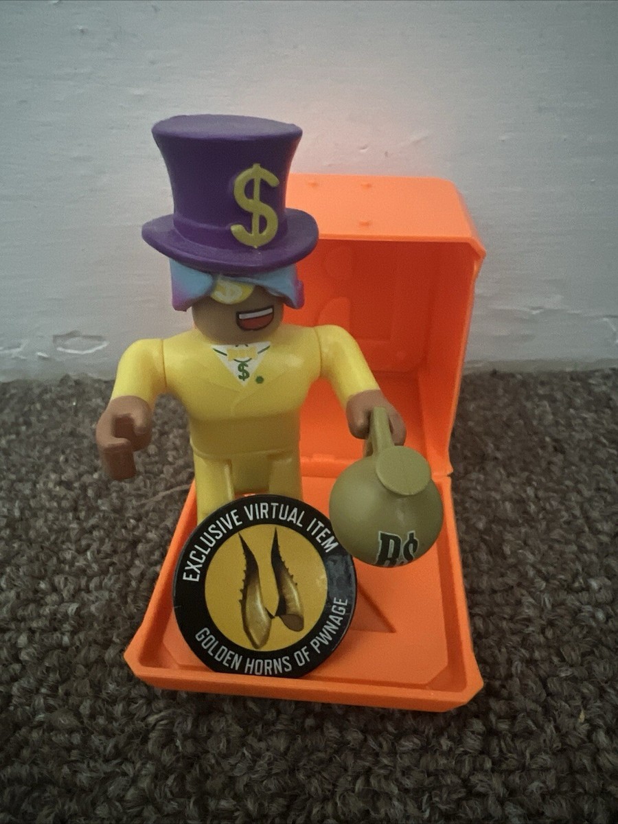 Roblox Celebrity Series 8 Rare Golden Horns of Pwnage Toy AND Code