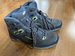 lowa lady light gtx hiking boots