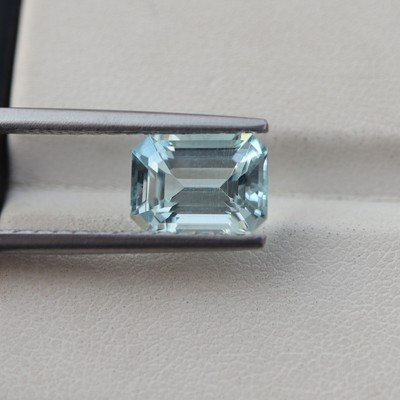 2.3 Cts 9.3x6.7 MM Natural Light Blue Aquamarine Faceted Octagon Gemstone