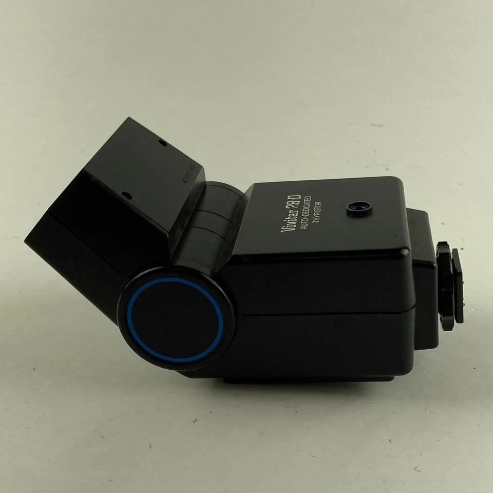 Vintage Vivitar 28D Auto-Dedicated Thyristor Electronic Flash Black for Camera - Image 3 of 4