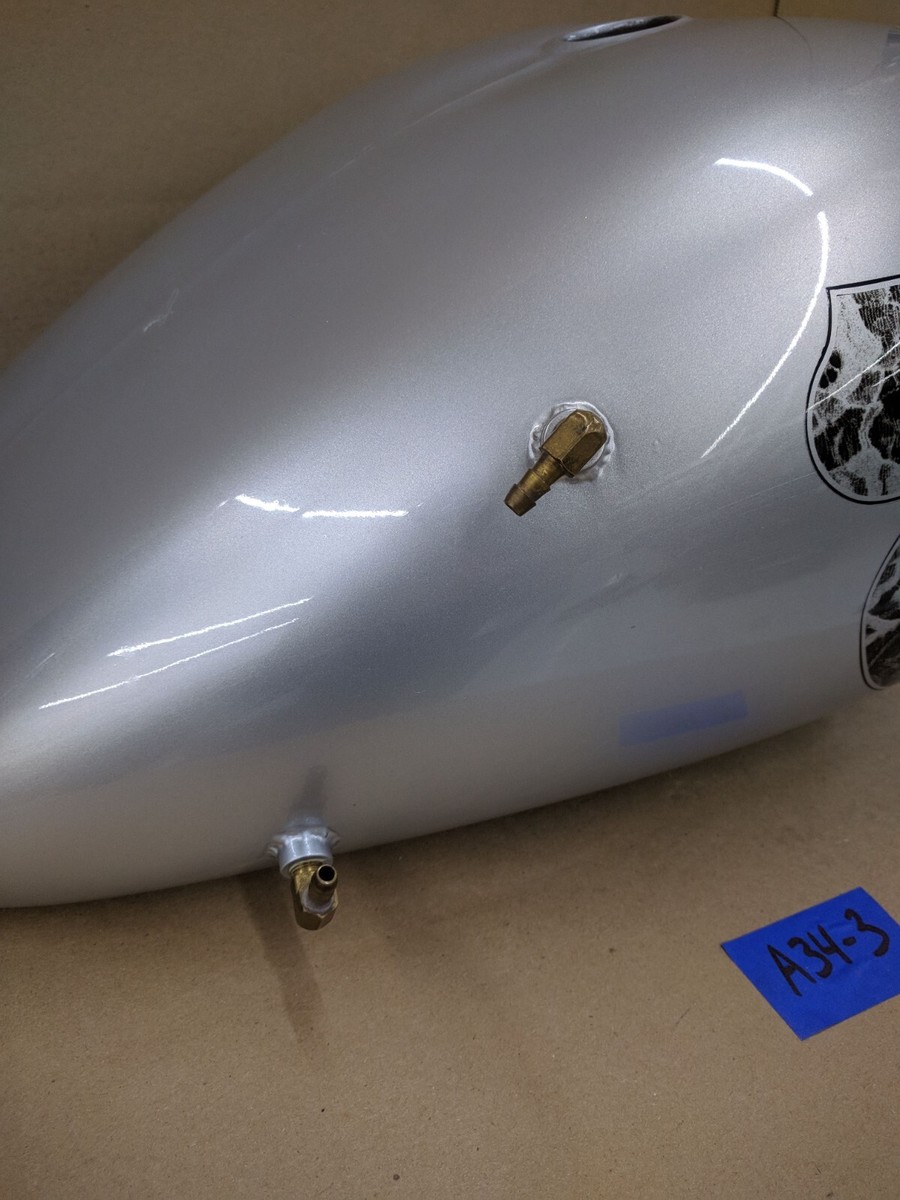 Harley-Davidson Softail Carbureted Fuel Tank With Fuel Sight Gauge