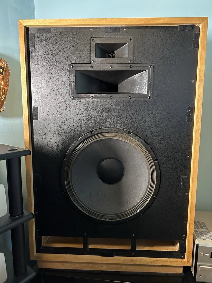 Klipsch Cornwall 2 CBR como nuevo número de serie consecutivo/sonido increíble Foto 2 de 4