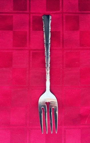 Lunt Sterling Flatware, Madrigal, Salad Fork, 6 3/4 inches No Mono