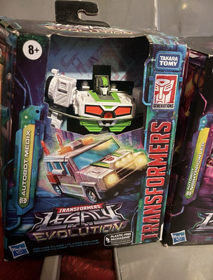 Hasbro Transformers Legacy Evolution Autobot Medix Transforming Truck Figure