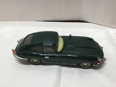 Luxe Car Friction Toy Car Jaguar E Type Green Hard Top MF342 pre owned