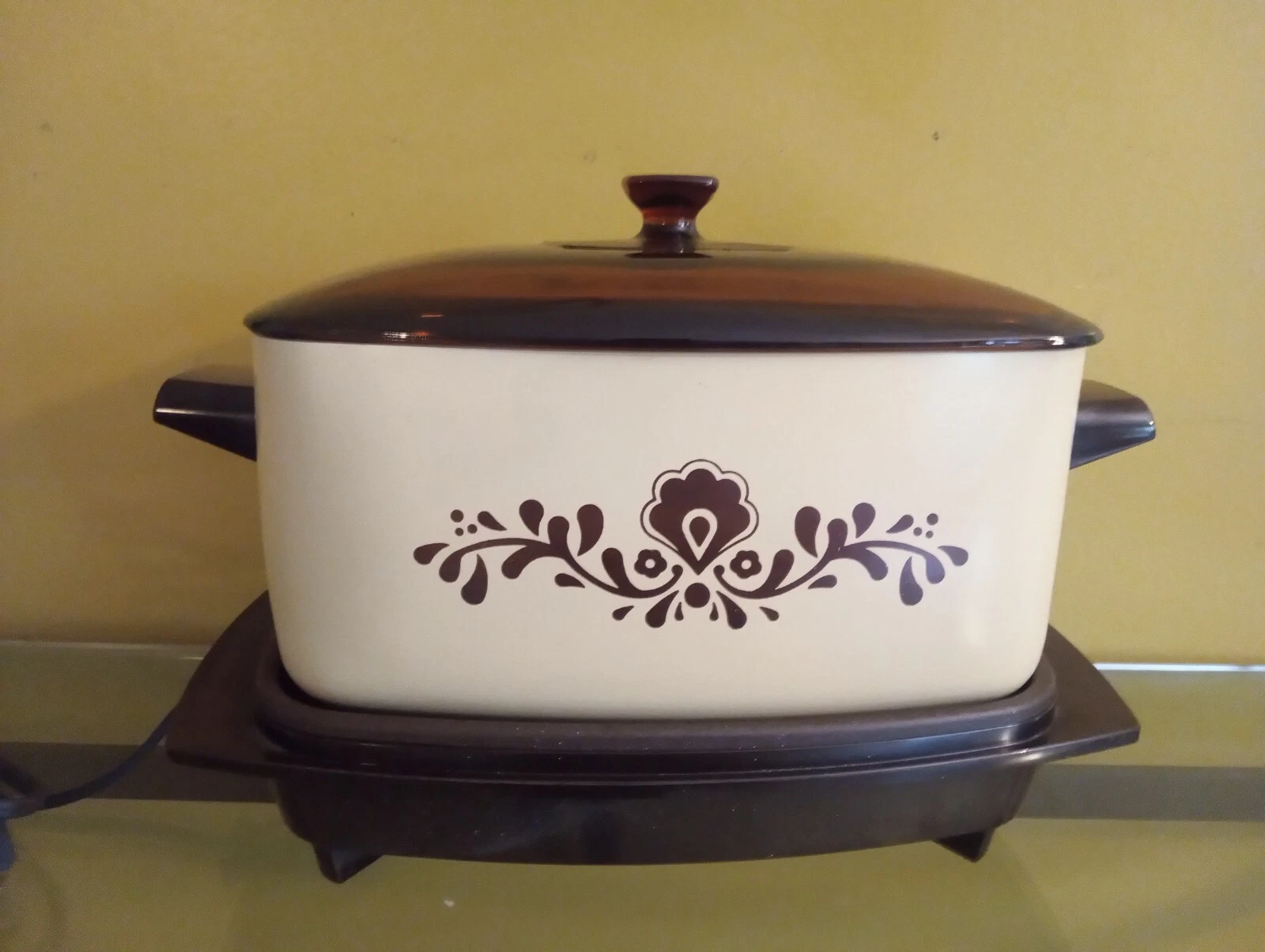 Vintage West End Slow Crock pot with lid/warmer