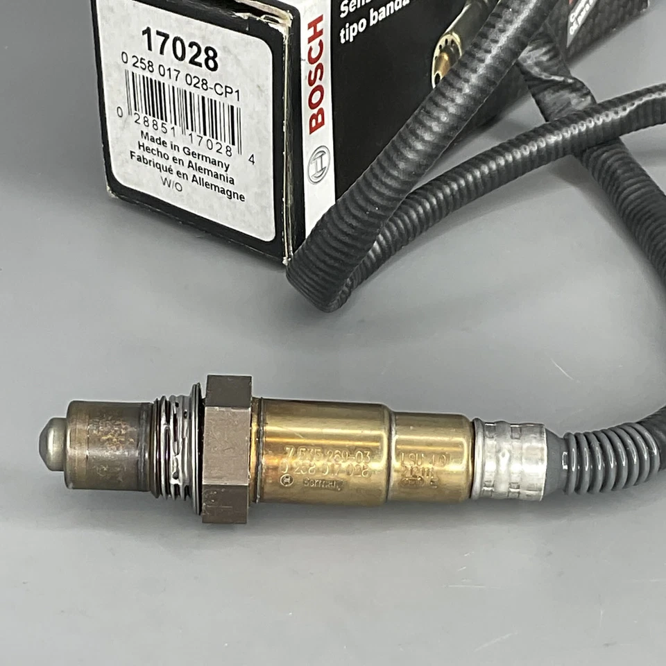 SENSOR DE OXÍGENO LAMBDA GENUINO BOSCH para BMW 550i 650i 750Li 750i 2006 4,8 L 17028 Foto 2 de 4