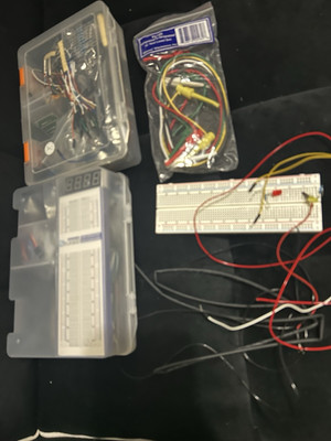 ELEGOO Super Starter Kit UNO R3 Project - Essential Components Included