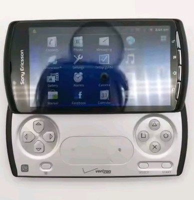 Sony Ericsson Xperia PLAY R800i  Unlocked Gaming Android Retro Phone - Black