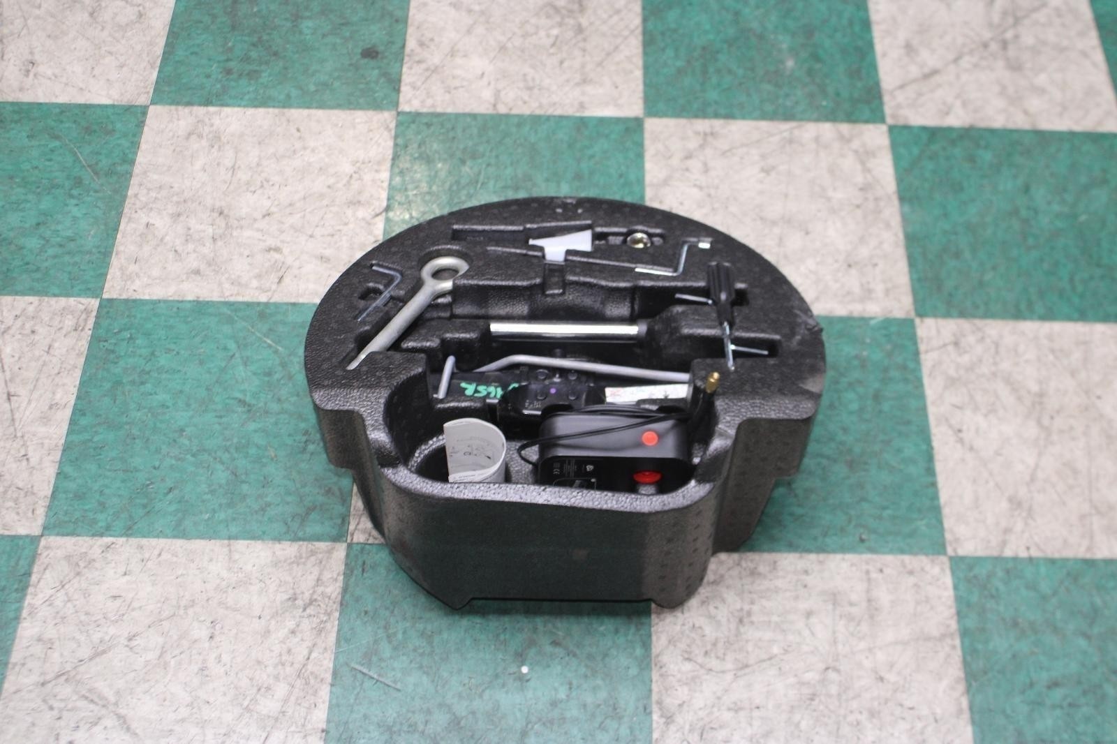 Maserati Quattroporte 2014-2024 Tool kits Set