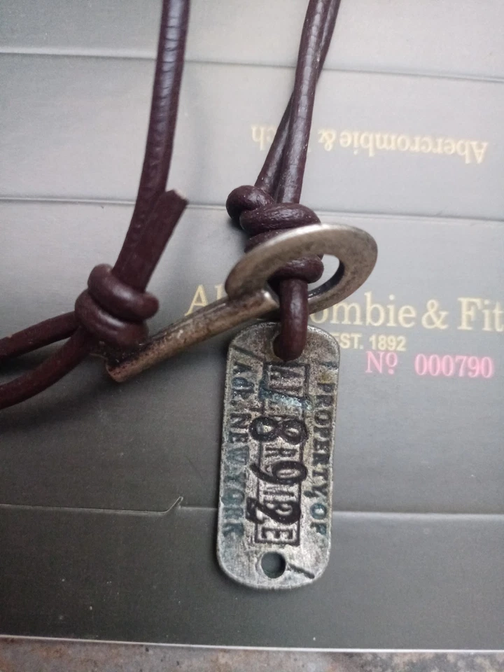 Abercrombie Fitch Brown Leather adjustable Necklace for Men - Image 4 of 4