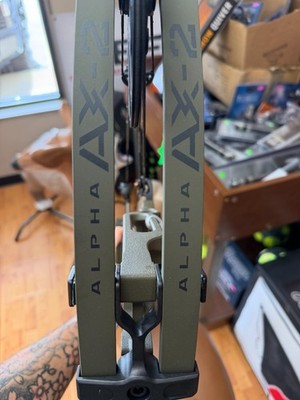 Hoyt AX2 29 LH 70# Wilderness