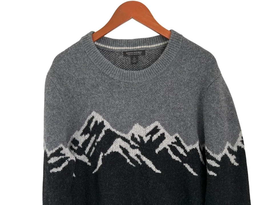 Banana Republic Mens Mountain Design Sweater L Gray & Black Wool Blend Crewneck - Image 2 of 4