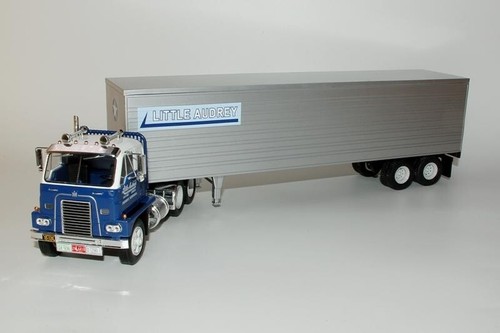 Camión americano Tru72 International Harvester DCOF NUEVO 1:43 - Imagen 2 de 5