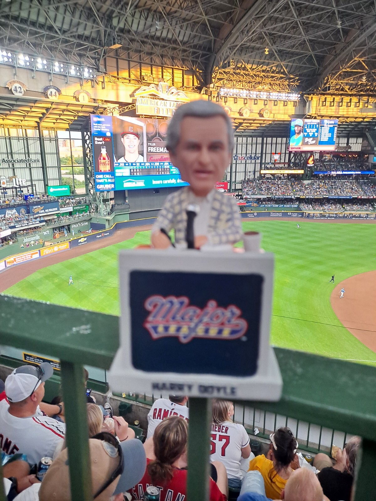 24' BOB UECKER HARRY DOYLE MAJOR LEAGUE MILWAUKEE BREWERS BOBBLEHEAD SGA