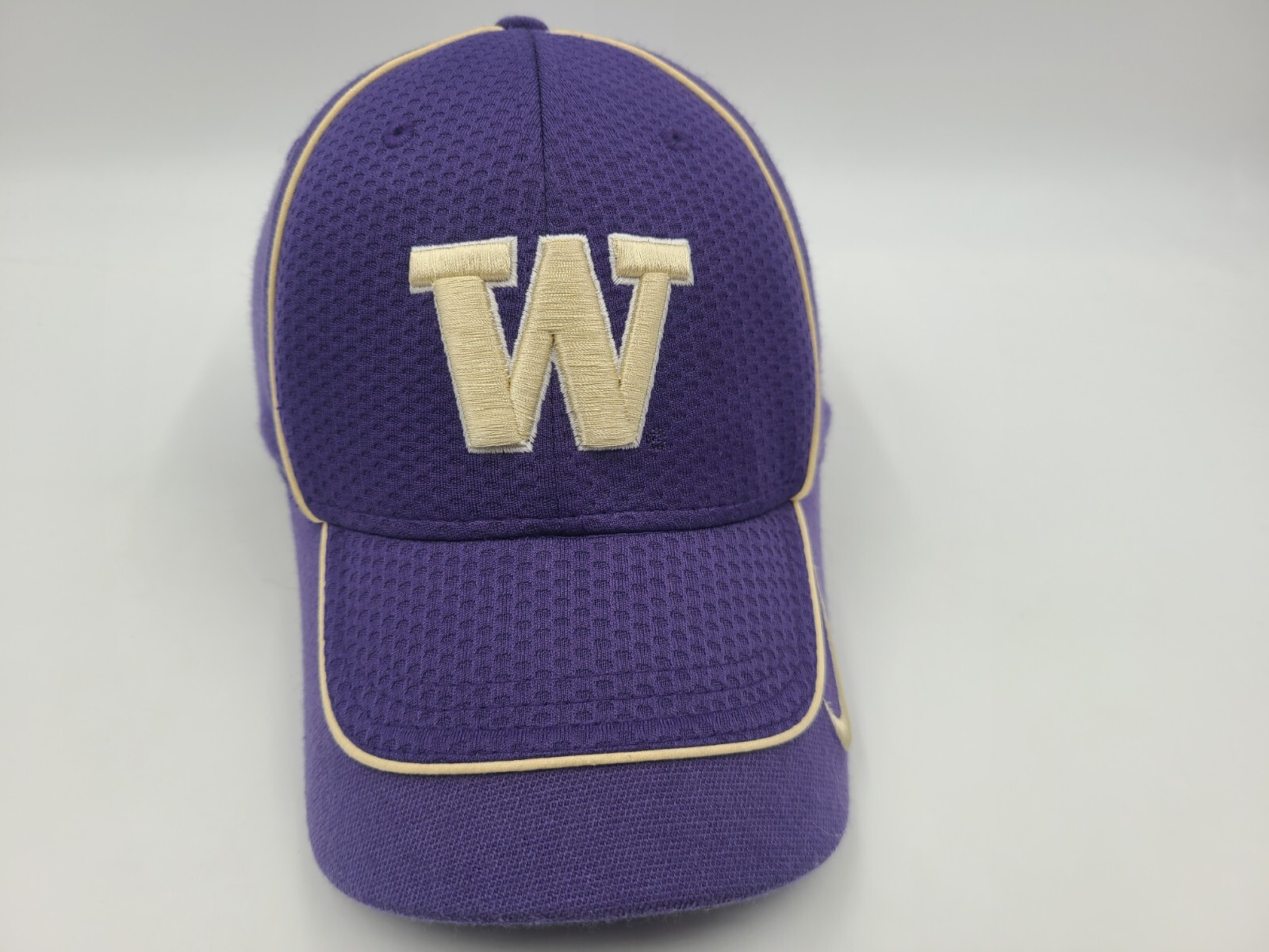 University of Washington Huskies Nike Flex Fitted (Seems M-L) Hat Cap Men NCAA