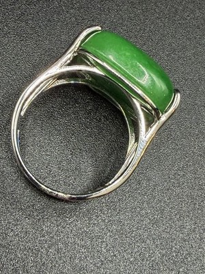 VCO 925 Sterling Silver Ring w/ Green Jadeite Size 8 double band Unique VIDEO