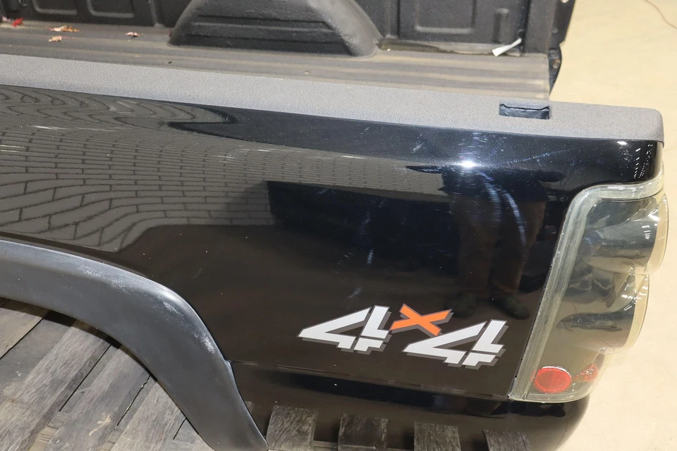 99-07 Chevy GMC Silverado Sierra GMT800 8 Foot Southern Pickup Truck Bed Black - Image 3 of 4